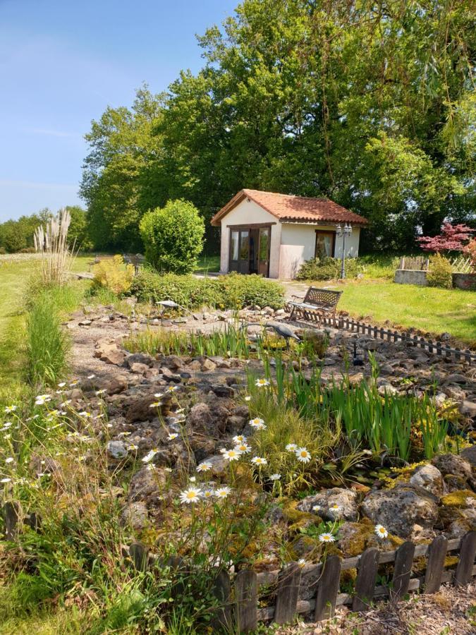 La Croix Gîtes Pressignac Extérieur photo