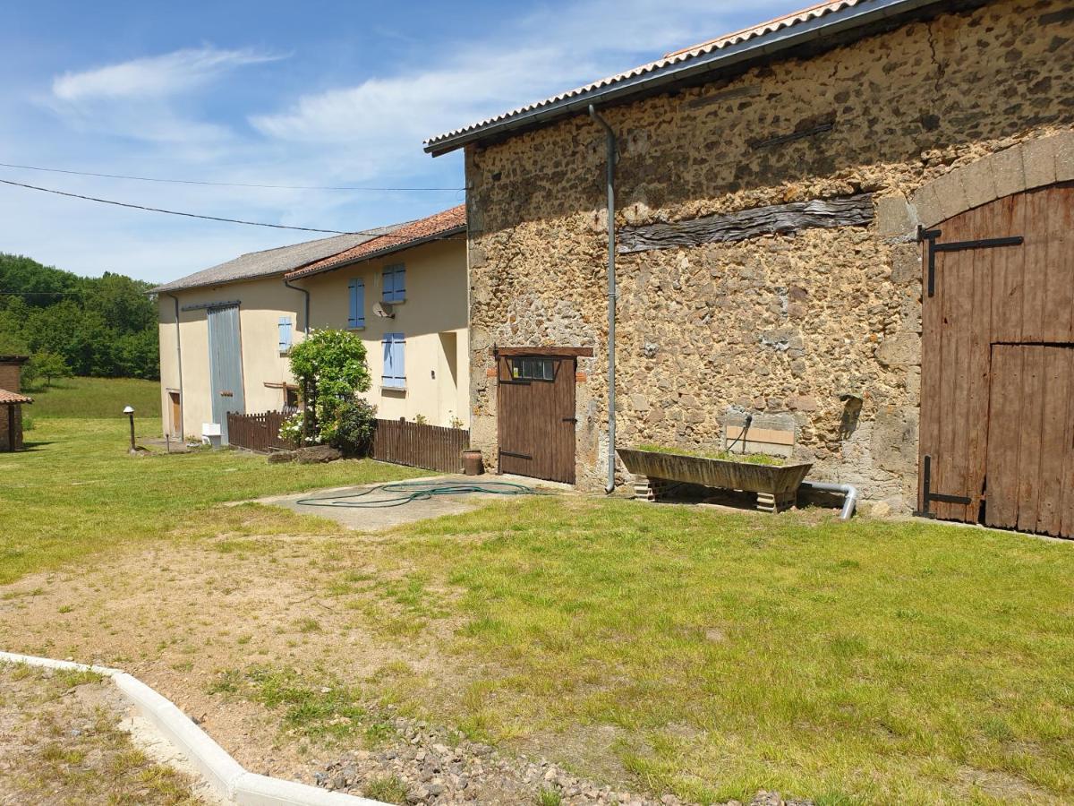 La Croix Gîtes Pressignac Extérieur photo