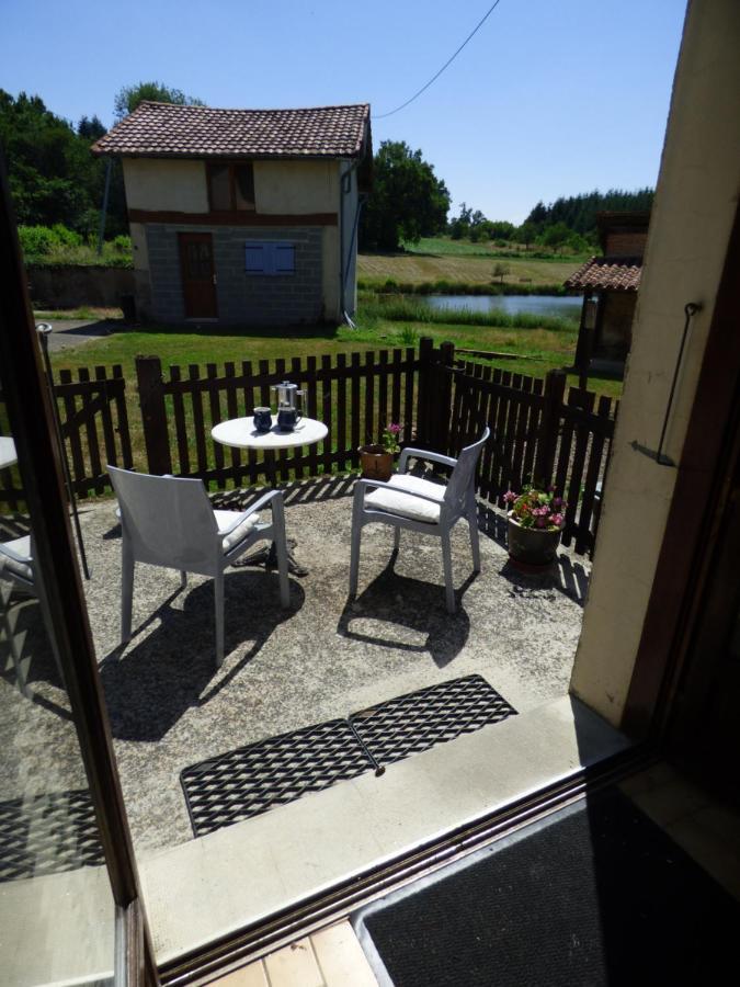 La Croix Gîtes Pressignac Extérieur photo