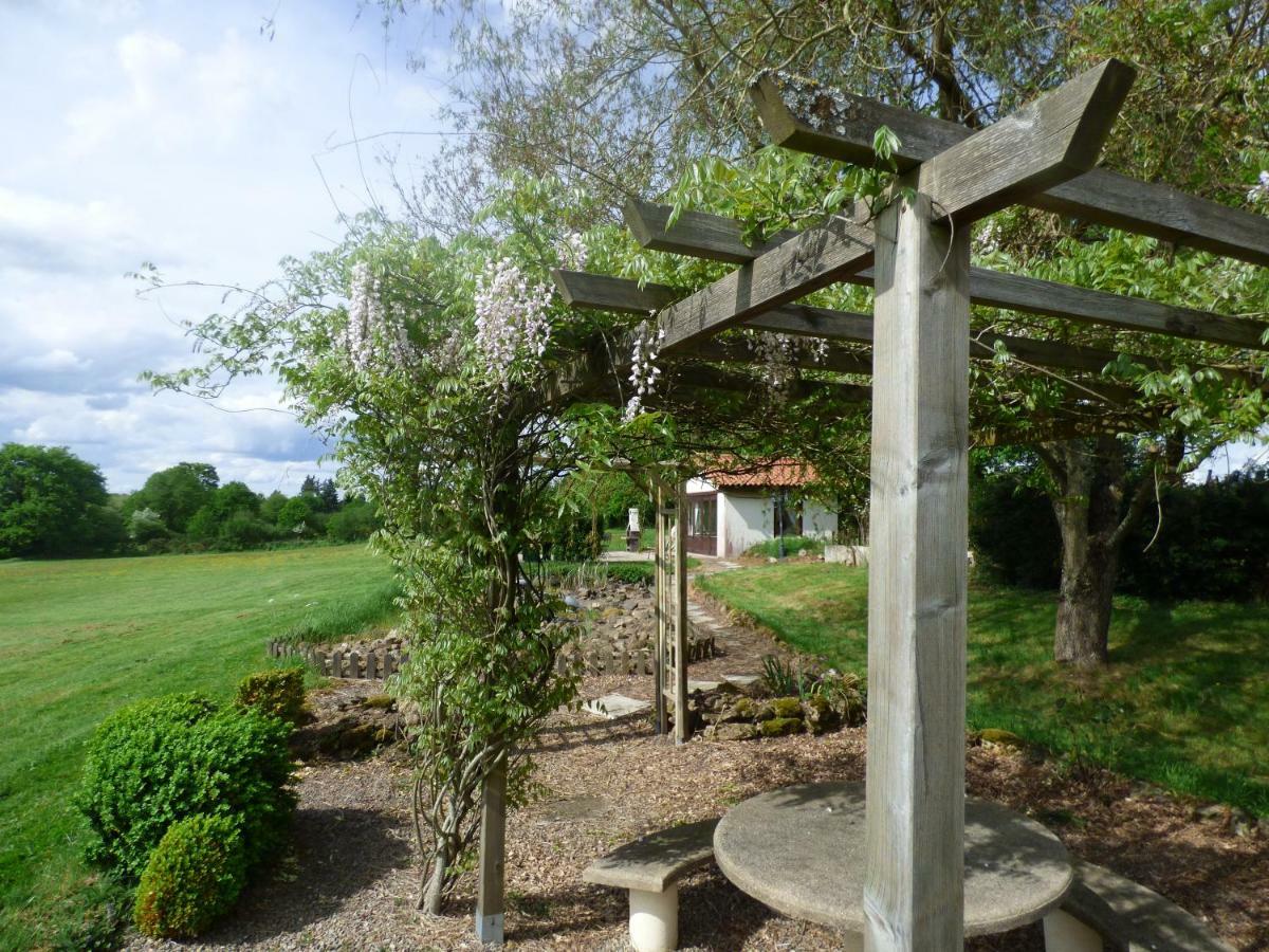 La Croix Gîtes Pressignac Extérieur photo