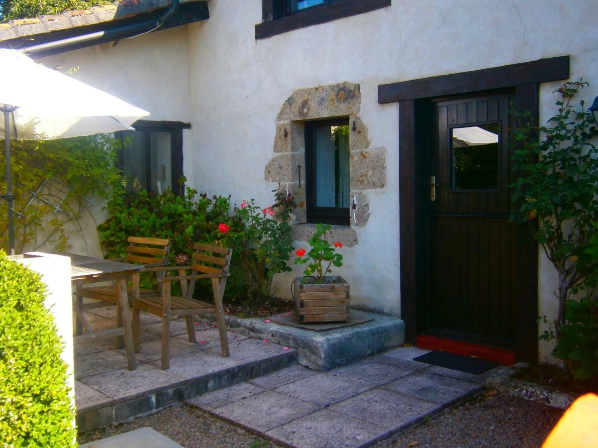 La Croix Gîtes Pressignac Extérieur photo